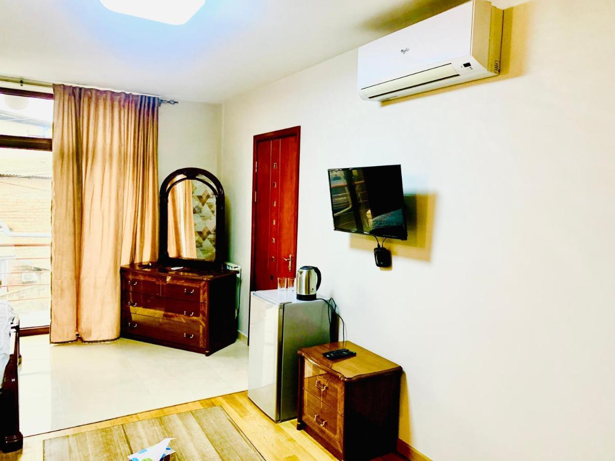 Art Hotel Erivan Exterior foto