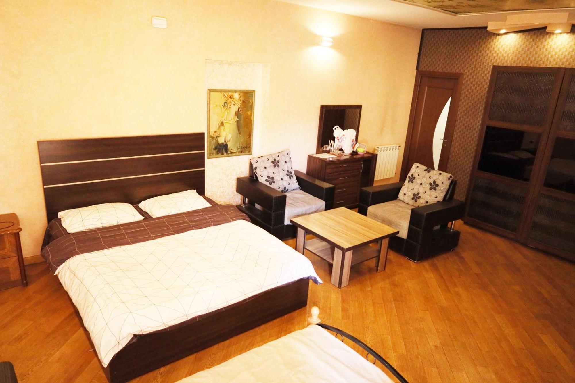 Art Hotel Erivan Exterior foto